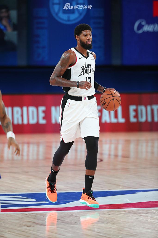 球迷们在为 球迷们在为